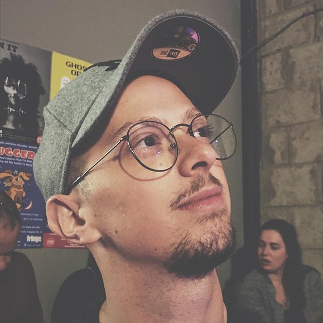 jcvancell's tweet photo. 90s vibes 
#cap #glasses #instaguy #neweracap https://t.co/w4zpXMTepx https://t.co/GKZ3LH6x1x