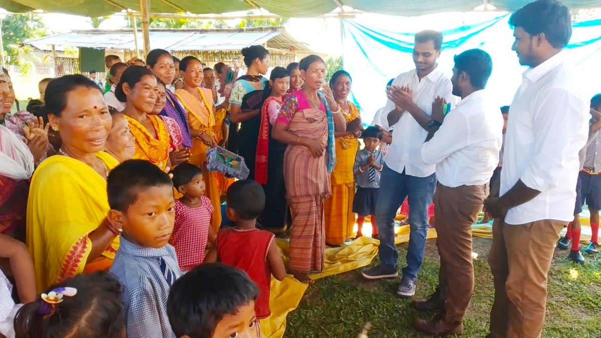 baskarfederer's tweet photo. @Journeyforcause 3000km away from home, we are extremely proud and happy to celebrate the independence day function in our newly adopted school in Anjalu village, Assam state in the border of Bhutan.we wish you all Happy independence day.
#journeycontinues #Anjalu #Assam #lirdang https://t.co/G1JCjWL86Y