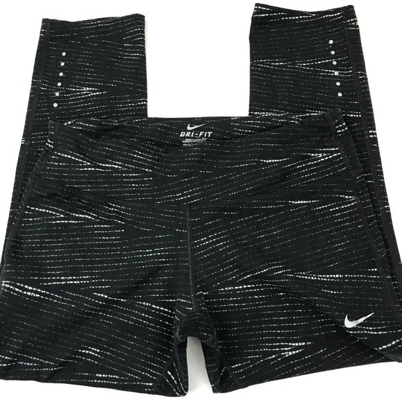 1 pic. So good I had to share! Check out all the items I'm loving on @Poshmarkapp from @notoriousmkb #poshmark #fashion #style #shopmycloset #nike #fashionbug: https://t.co/KbwKgmuKJX https://t.co/zyeqrAUgf5