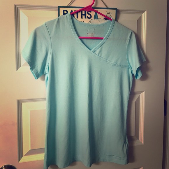 3 pic. So good I had to share! Check out all the items I'm loving on @Poshmarkapp from @notoriousmkb #poshmark #fashion #style #shopmycloset #nike #fashionbug: https://t.co/KbwKgmuKJX https://t.co/zyeqrAUgf5