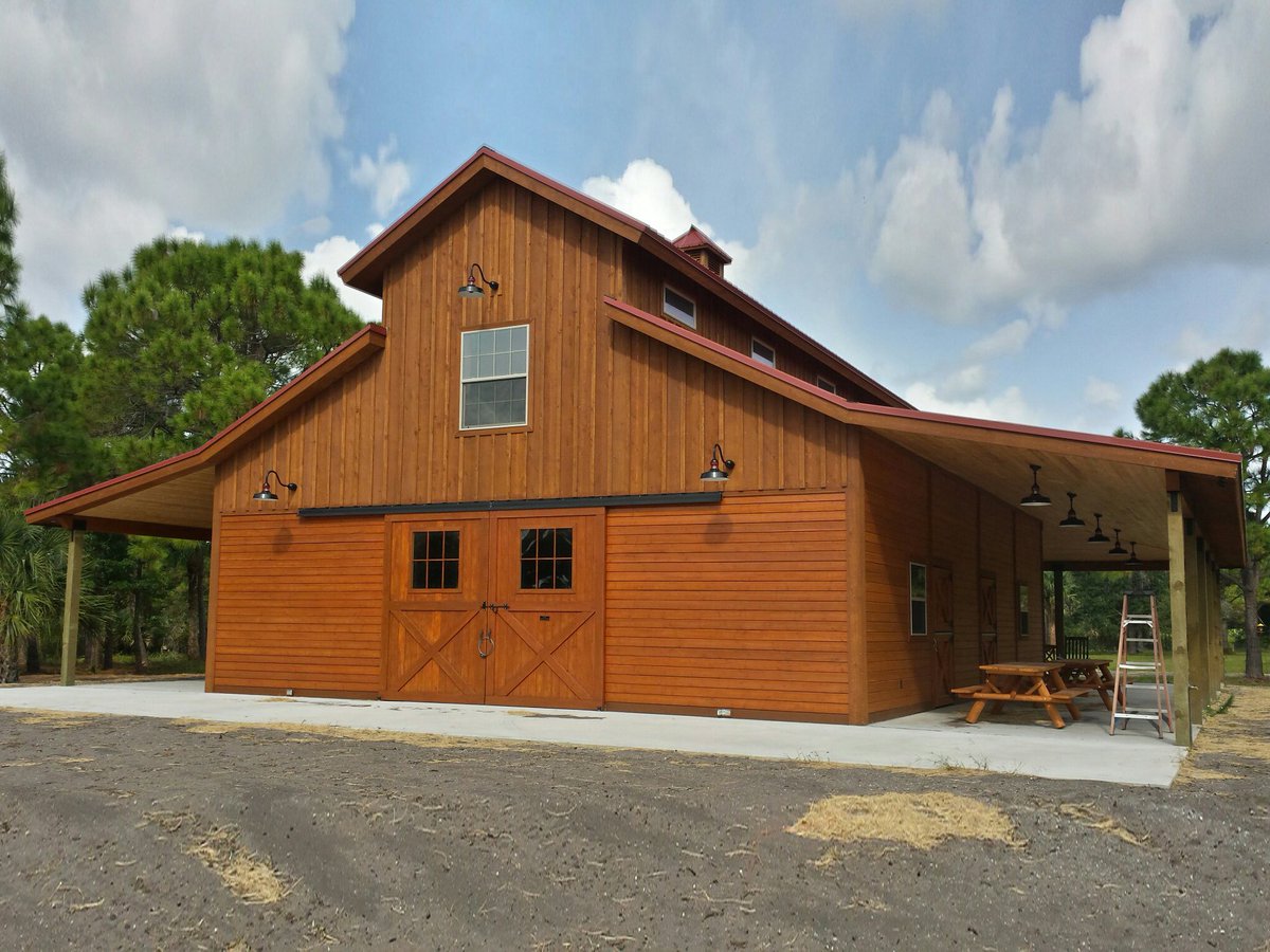 BarnProsWA's tweet photo. Model spotlight: The Teton! It's 28' from grade to peak, has a 12'6" sidewall and a 12'-wide center loft that runs the length of the building (which can be up to 84') Learn more here: https://t.co/8ssV4M6hF9 https://t.co/93W7J487T9