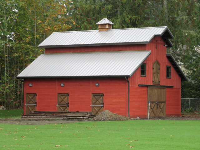 BarnProsWA's tweet photo. Model spotlight: The Teton! It's 28' from grade to peak, has a 12'6" sidewall and a 12'-wide center loft that runs the length of the building (which can be up to 84') Learn more here: https://t.co/8ssV4M6hF9 https://t.co/93W7J487T9