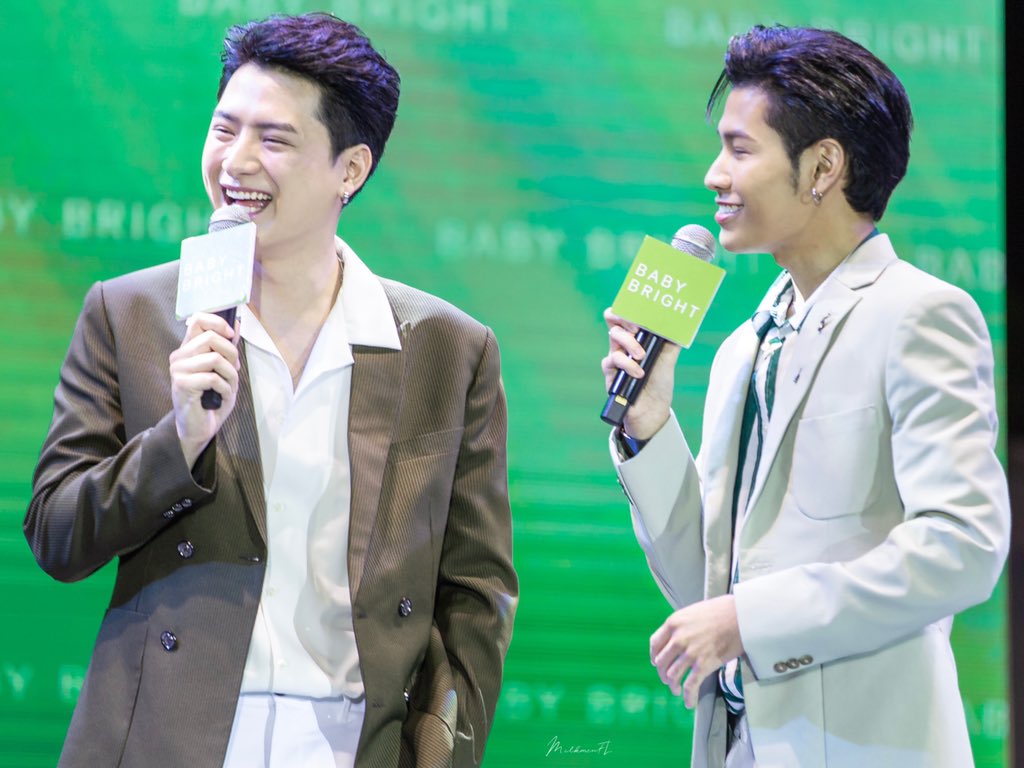 MilkmenFL's tweet photo. ตอนเสียอาการ ☺️
#BabyBrightColorOfNature #TrueLoveWithKristSingto
#ทีมพีรญา
@kristtps
@stjinx_maya
@peraya_official https://t.co/ipyc1RMi0o