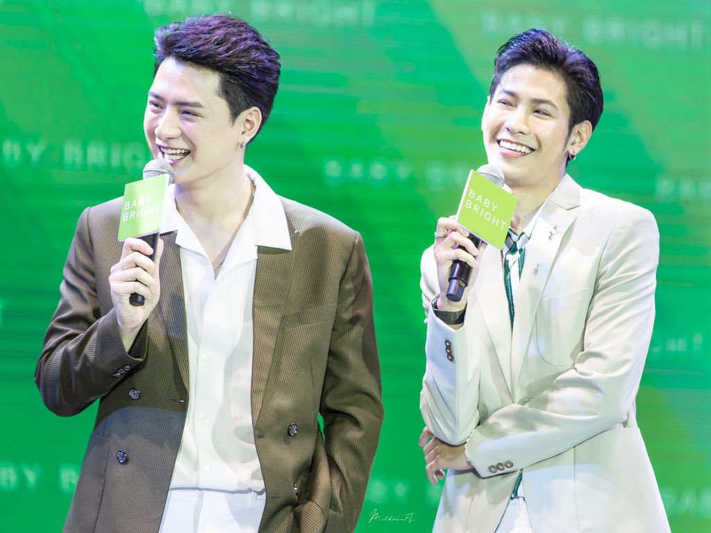 MilkmenFL's tweet photo. ตอนเสียอาการ ☺️
#BabyBrightColorOfNature #TrueLoveWithKristSingto
#ทีมพีรญา
@kristtps
@stjinx_maya
@peraya_official https://t.co/ipyc1RMi0o