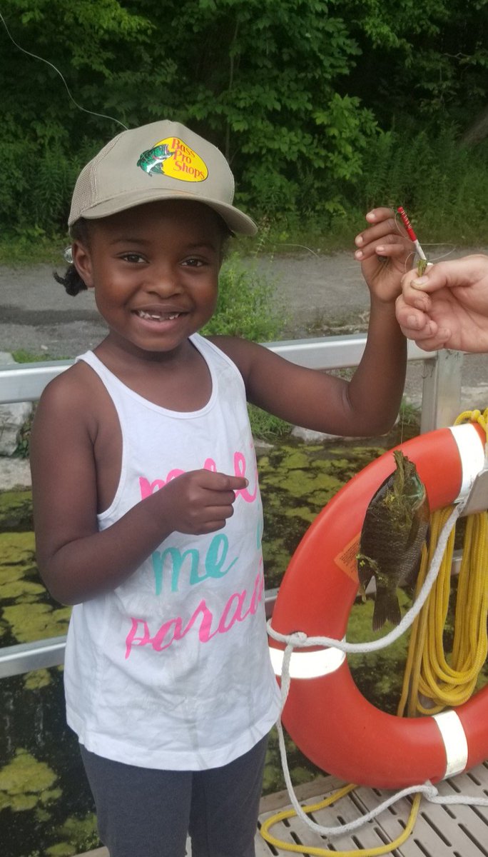 KidsOutFishing's tweet photo. Heaven's first catch ever! #fishing is very affordable hobby that the whole #family can bond over
#sunfish #MoreTackleboxesLessXboxes #takeakidfishing #getemhooked #FamilyFun https://t.co/kgIawI902K