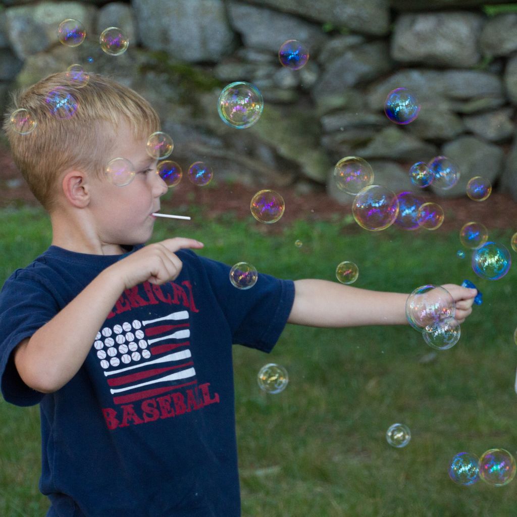 LondonderryCVC's tweet photo. Bring the kids to the Common for Kidz Night, as Old Home Day continues! This night is geared towards kids 10 and under and features a whole lotta fun! https://t.co/CMvM9YNJcQ