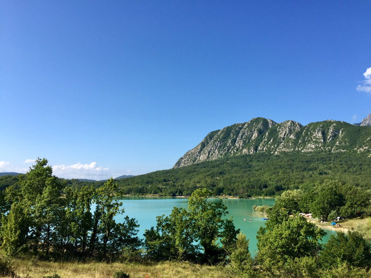 fraiovi's tweet photo. #scapoli - giro lago #castelsanvincenzo A/R
Sui primi contrafforti della #mainarde : il mio #quindiciagosto è iniziato così.
#iocorroqui @runlovers 
Best song: Mild Blood [Broken Back] https://t.co/XxK1F4Gufm