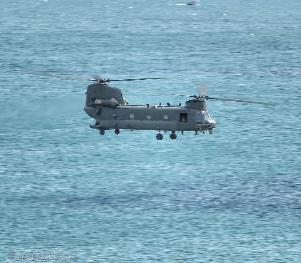 NickReeves74's tweet photo. Great to see ZA720 from RAF Odiham over the South Devon coast this morning @RAF_Odiham @RoyalAirForce #bladeslap #military #raf #wokka #southhams #southdevon #devon #lovewhereyoulive https://t.co/cQOj26QAAT