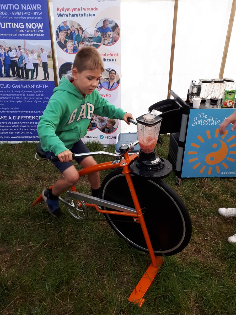 callowrob's tweet photo. Having fun at the Health Board stand in the Denbigh &amp; Flint Show @BCUHB https://t.co/JBVVuEzR0A