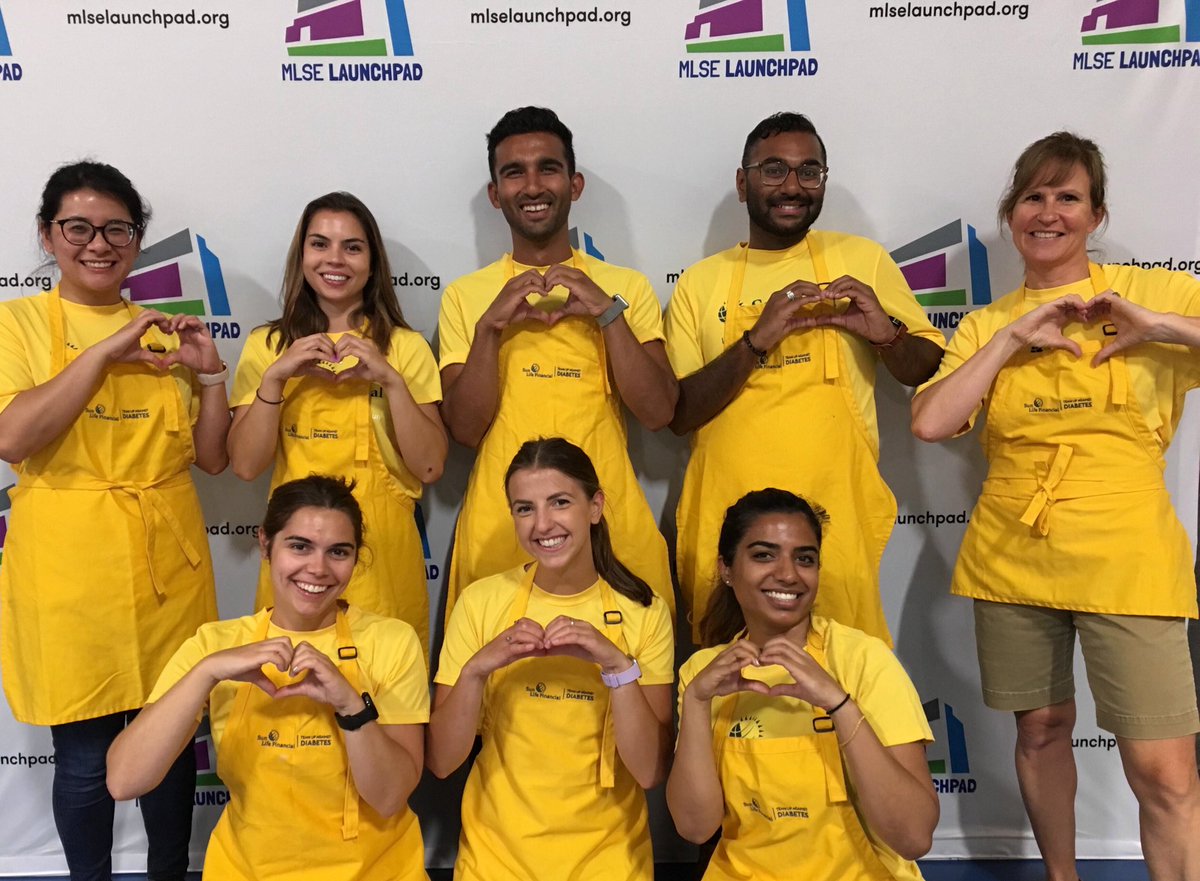 avsarathy's tweet photo. joined the @SunLifeCA crew at @MLSELaunchPad earlier this wk, to serve up nutritious snack + lunch service to youth from the amazing ‘sport for development’ day camps. the kids’ joy + energy were contagious 🏀🥗🍔 #TeamSunLifeCA #SunLifeCommUNITY https://t.co/NWHJGmQGce