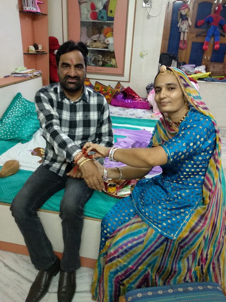 hanumanbeniwal's tweet photo. घर पर रक्षा बंधन का पर्व मनाया,आप सभी को इस पावन पर्व की शूभकामनाएँ !
#HappyRakshaBandhan2019 https://t.co/cBDrBeSgE1