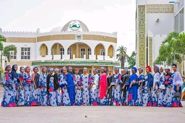 Sir__gumel's tweet photo. Maza shida kacal sun'isa Auran wadannan matan😎 https://t.co/u6WULhyVzx