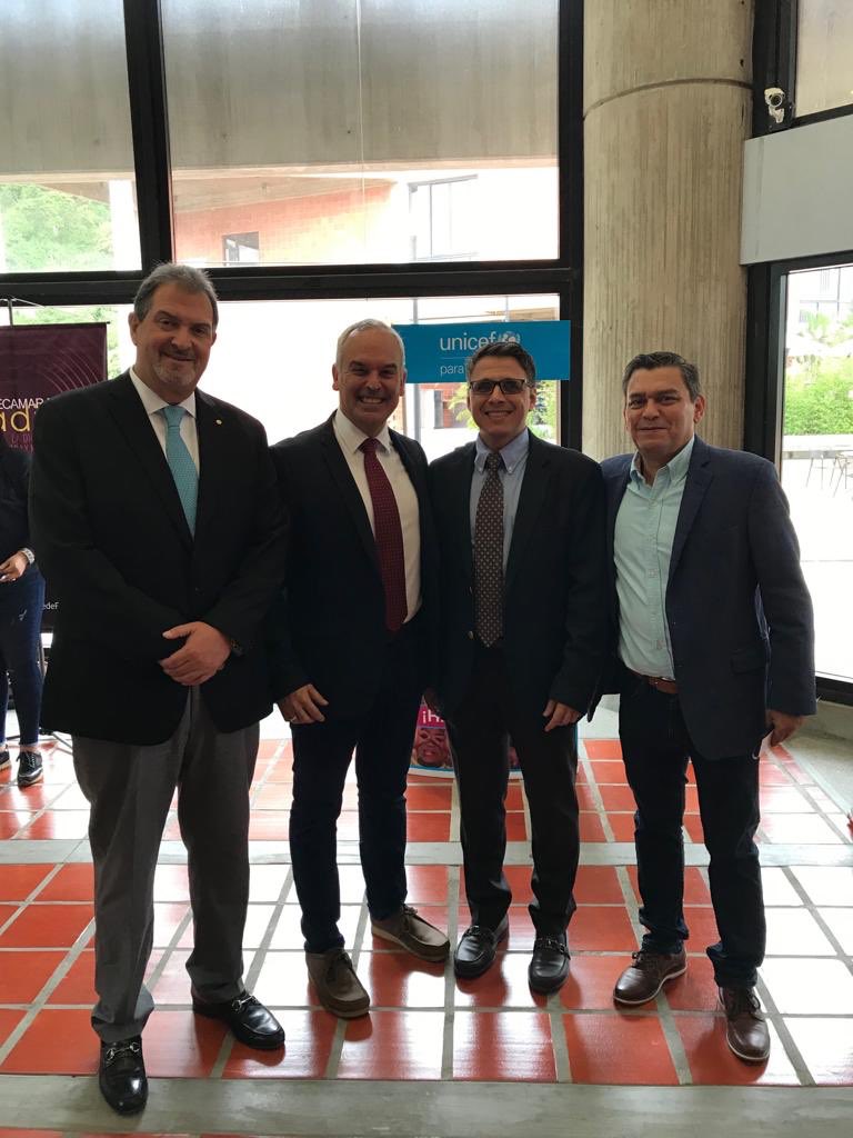 felipecontodo's tweet photo. Felicidades a @AquilesHopkins y a todo el equipo de @Fedeagro por su #Asamblea2019. Seguimos con la convicción de que es posible reactivar la producción de este país. Seguiremos trabajando en conjunto para lograrlo. https://t.co/plOUEdV8x0