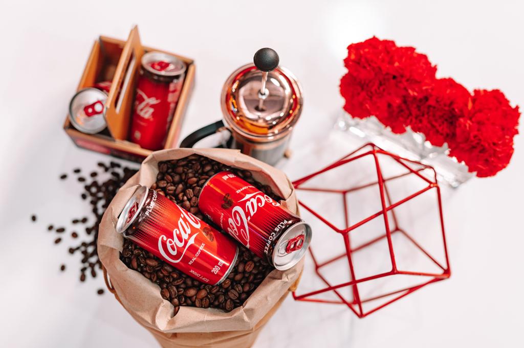 CocaCola_ZA's tweet image. RETWEET and share some liquid happiness. ❤️

#CokePlusCoffee