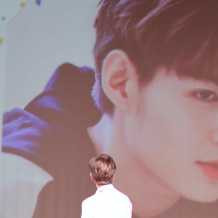 sp20508753's tweet photo. @TutorHeart1 @WeLoveYThai We will aways be there and waiting for you❤️🖤🐉🐯
#PerthSainitSation https://t.co/usmc2q4Ld3