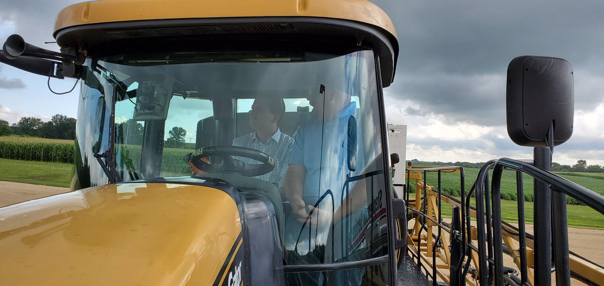 ILFERTCHEM's tweet photo. IFCA would like to thank Rep. Andrew Chesney for touring Stephenson County FS in Lena yesterday. Had greats discussions on anhydrous ammonia, trucking regulations, taxes and Illinois's business climate.

#agretailers #Fertilizer #agretail #friendofag @AndrewChesneyIL @GMKGovtRel https://t.co/Vi3Tw1hE45