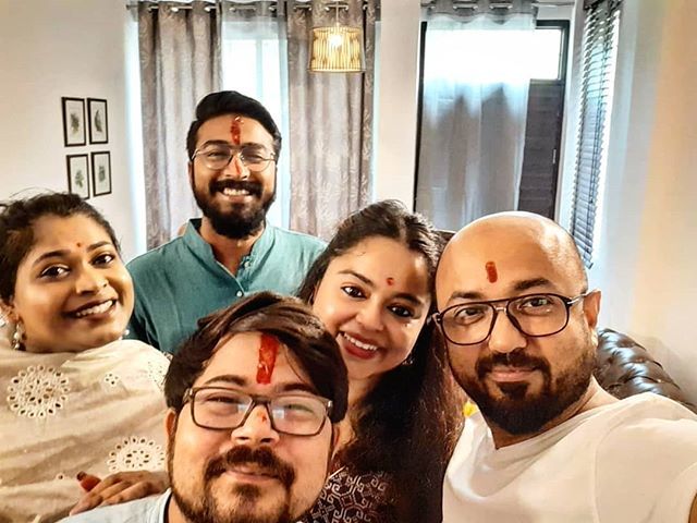 ShoumitroRoy's tweet photo. Happy rakhi! 🤙🏼🔥💯
.
.
.
.
#fam #rakshabandhan #happiness https://t.co/uRnouKcTpY https://t.co/DibZ4kmH1C
