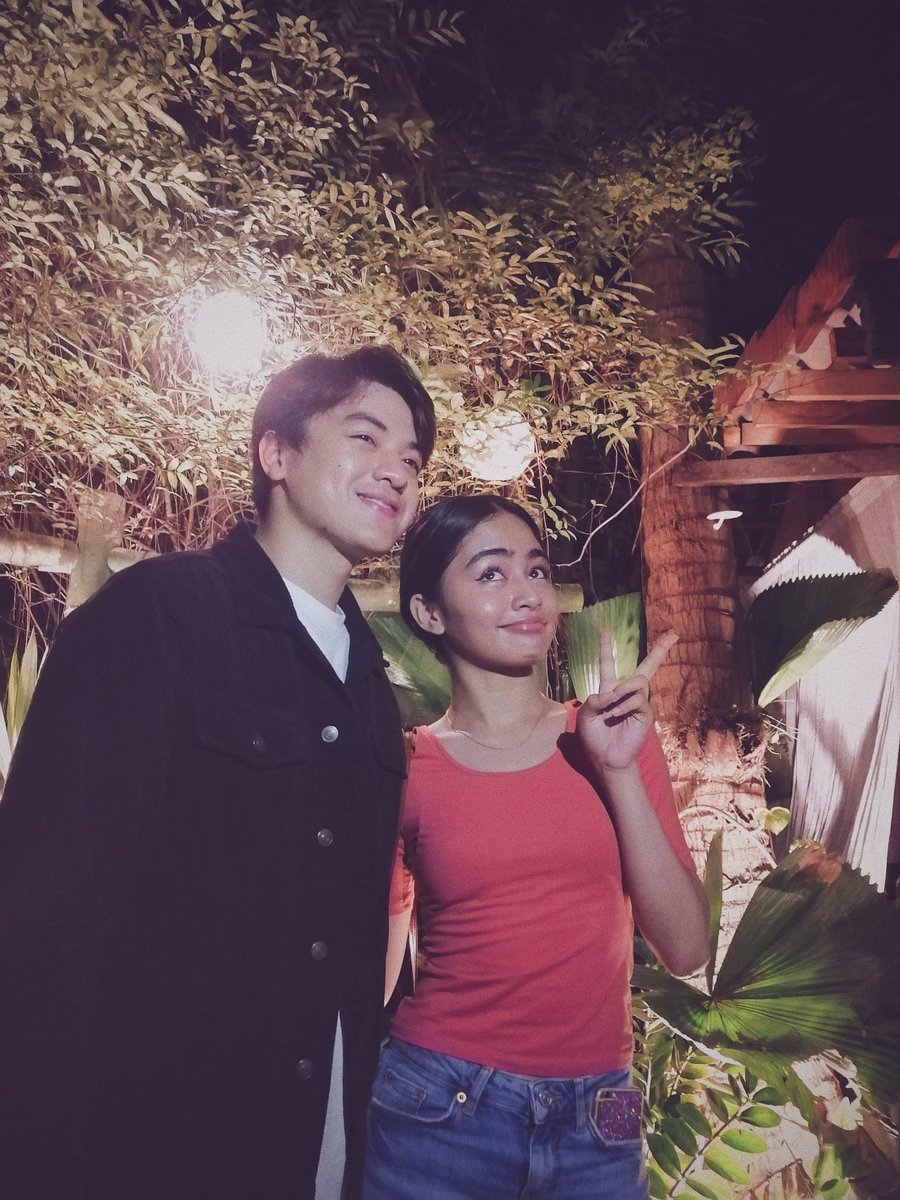 6reatcelestial's tweet photo. Makikilala na din ba natin sila mamaya? Hmm, manood po tayo mamaya ng #TheKillerBrideFirstMeet

@vivoree @hashtag_CK https://t.co/9xj6fDcVhi