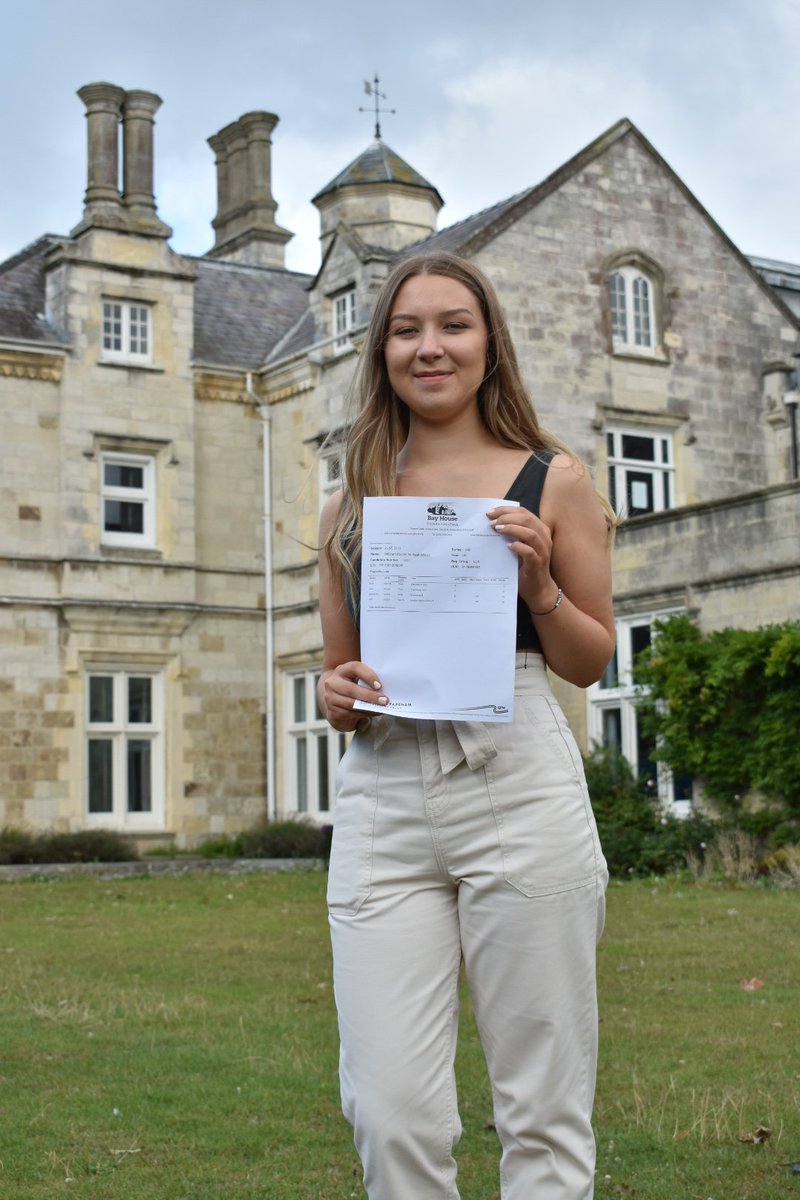Millie Murtagh is another ex-student who picked up her results today after studying at @BAYHOUSESCHOOL She got two A's and a B and has got a place at <a href="/BristolUni/">University of Bristol</a> studying ancient history! #alevels #resultsday