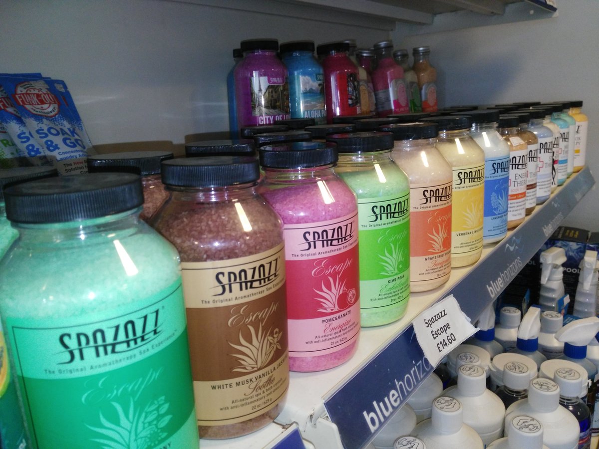 castlehottubs's tweet photo. Its #nationalrelaxationday No better way than spending some of your #relaxationday in a #hottub we have a huge range of scents and #spa #crystals that will help you #soothe #relax #rebuild as you #enjoy your #soak try our #spazazz #aromatherapy https://t.co/L5ukzd7KGe https://t.co/aVG2VPelZ7