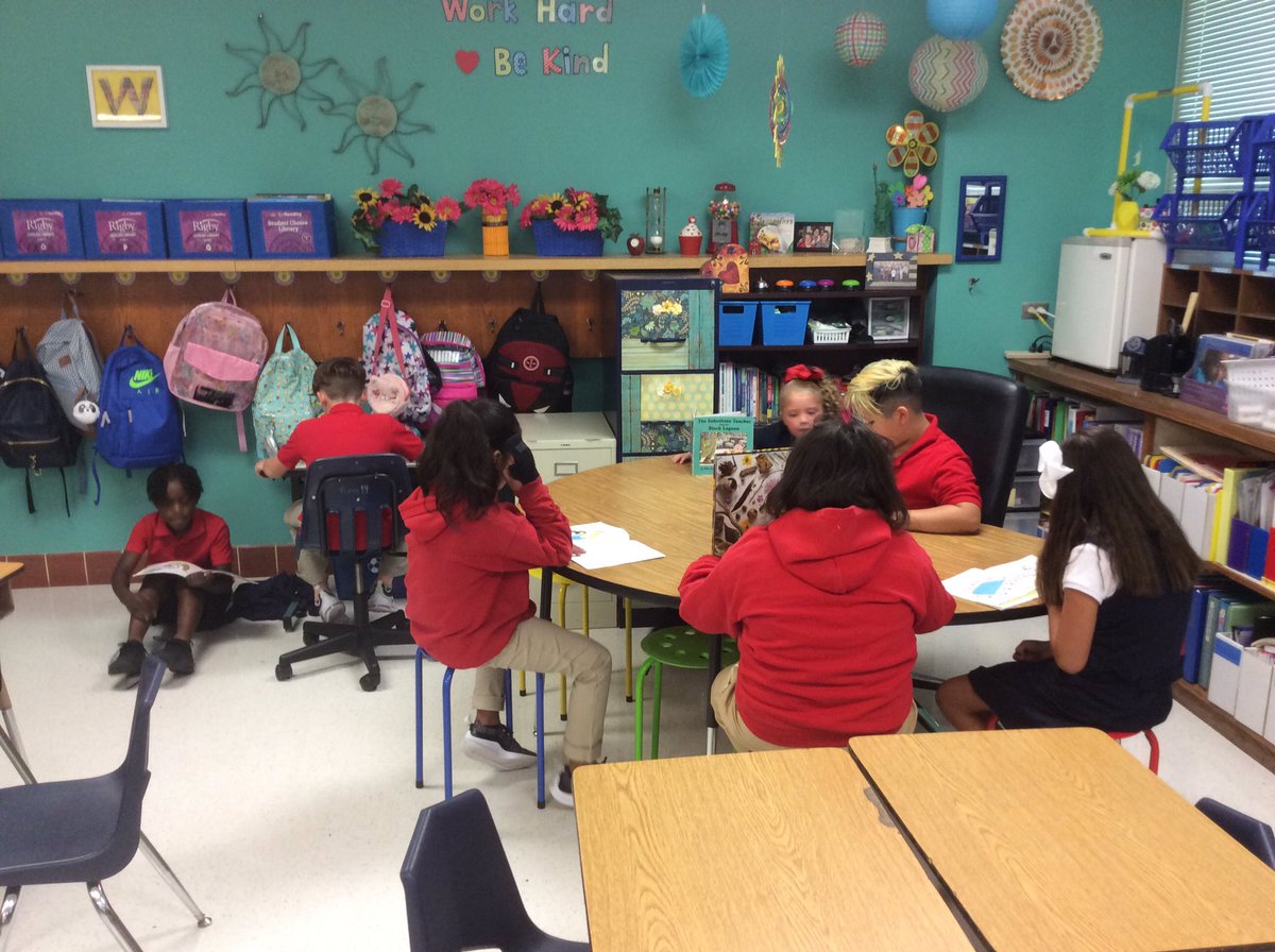 SherryWithrow5's tweet photo. Day 3: Becoming 3rd grade Reader Leaders by selecting a Just-Right book and Just-Right reading space for read-to-self! @CES_Cougars https://t.co/QSmecyUzh4
