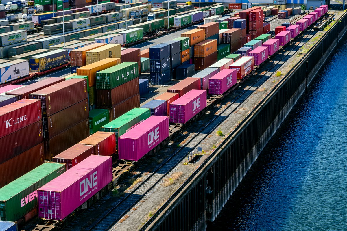 Optimodal Nederland B.V. introduceert Hub &amp; Spoke spoorverbinding met München. We gingen in gesprek met Remon Kerkhof die vertelt over de voordelen voor verladers, expediteurs &amp; carriers. Lees meer op onze website: bit.ly/2KOE5t0