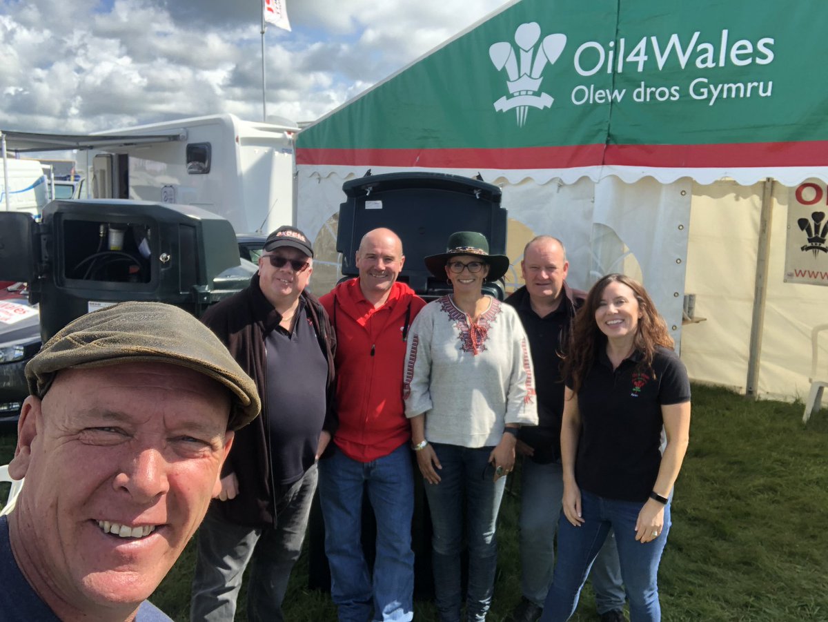 oil4wales's tweet photo. It's the last day of @pembscountyshow and we are a little sad to be leaving!
We have had such a brilliant time with our team and ambassadors! Who else has been enjoying the show?
What's been your favourite part of it?
@1GarethWynJones #PembsShow2019 @Revsprop1 @Gar_Davies9 https://t.co/dhCmIi6woi