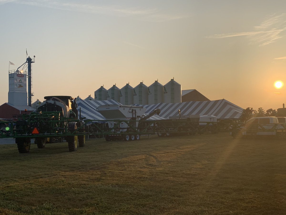 HuntingtonAg's tweet photo. Beautiful morning at the @Ceres_Solutions #Crop63 #KnowledgeEvent! Hope to see you there. https://t.co/CvAaDDOVIF