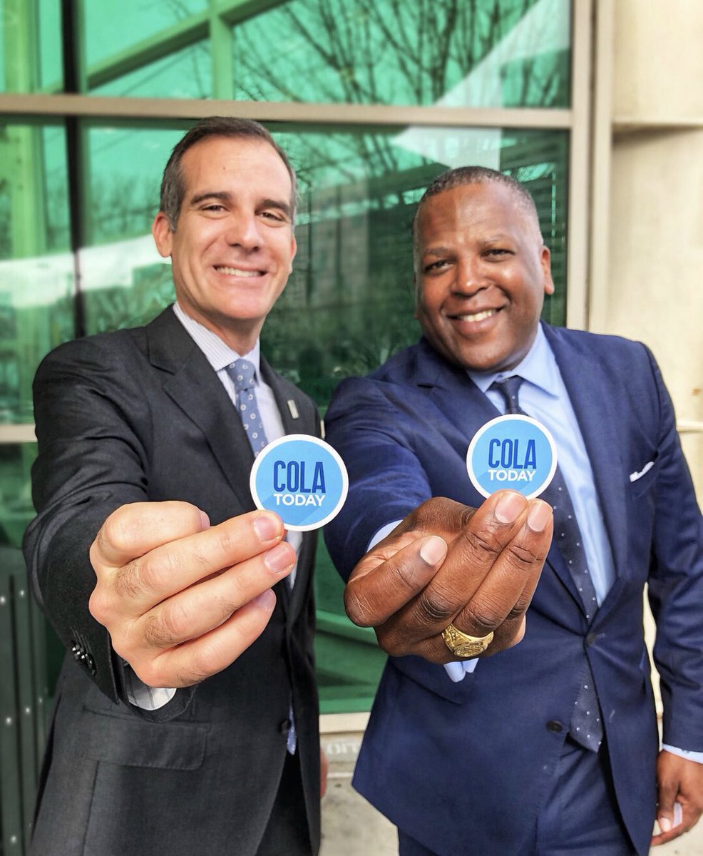6amcity's tweet photo. #TBT to Mayor of Columbia, @SteveBenjaminSC (right) repping @COLAtoday. Have photos with our signature stickers? Give us a tag and we may feature them here. #WakeUpLocal https://t.co/SI7DshSkzx