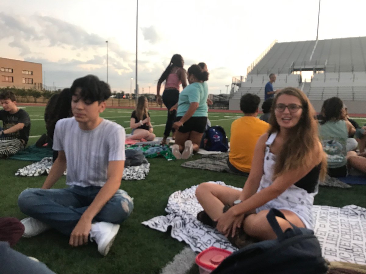 shawnaq's tweet photo. Class of 2020 starting the year together https://t.co/seUO7JIWAI