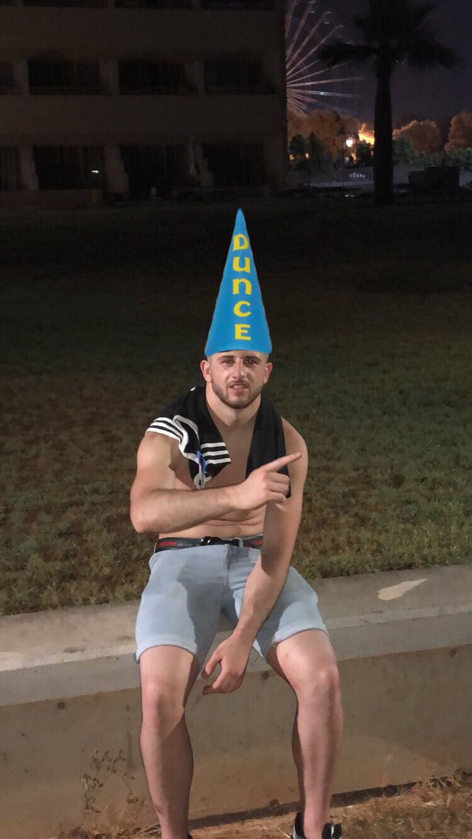adwicklestreet0's tweet photo. Although most are celebrating our thoughts are with @Bailey10Sam as he failed to get the grades he wanted😬 https://t.co/QoNRQE05Ez