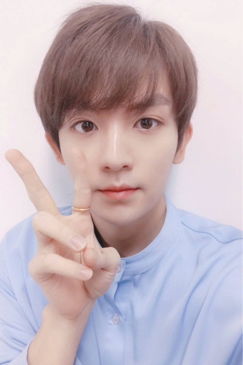 [#엔젤링] 첫 MC에 도전한 #리키
팀에서는 막내지만 MCND 후배들과 함께한 오늘은 멋째이 형아다운 모습 뿜뿜👍🏻💜
#틴탑 #TEENTOP #PTA2019SUMMERTOUCH #엔젤링_취미는_비하인드공개