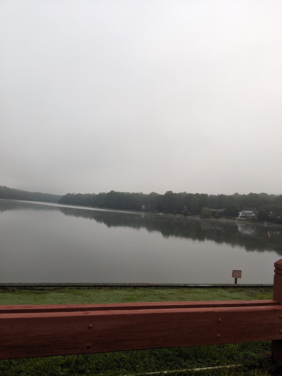 SChi0806's tweet photo. @healthywake Going to have to say goodbye to leisurely post-6am run times next week so pics from the road may soon not be an option. Meanwhile - am I the only one who blasts their music sans headphones? #THATgal #BecauseEveryoneDeservesMyPlaylist https://t.co/1iYMu3TBe0