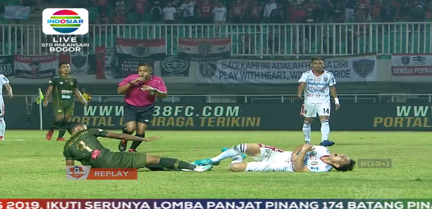 Indosiar's tweet photo. @pstni_official @BaliUtd 43' Sayang sekali tendangan Wawan Febrianto belum mampu membobol gawang Bali United
@pstni_official 0 vs 1 @BaliUtd
#ShopeeLIGA1
#PSTIRADay
#BaliUnitedDay https://t.co/a6M0pNhd1j