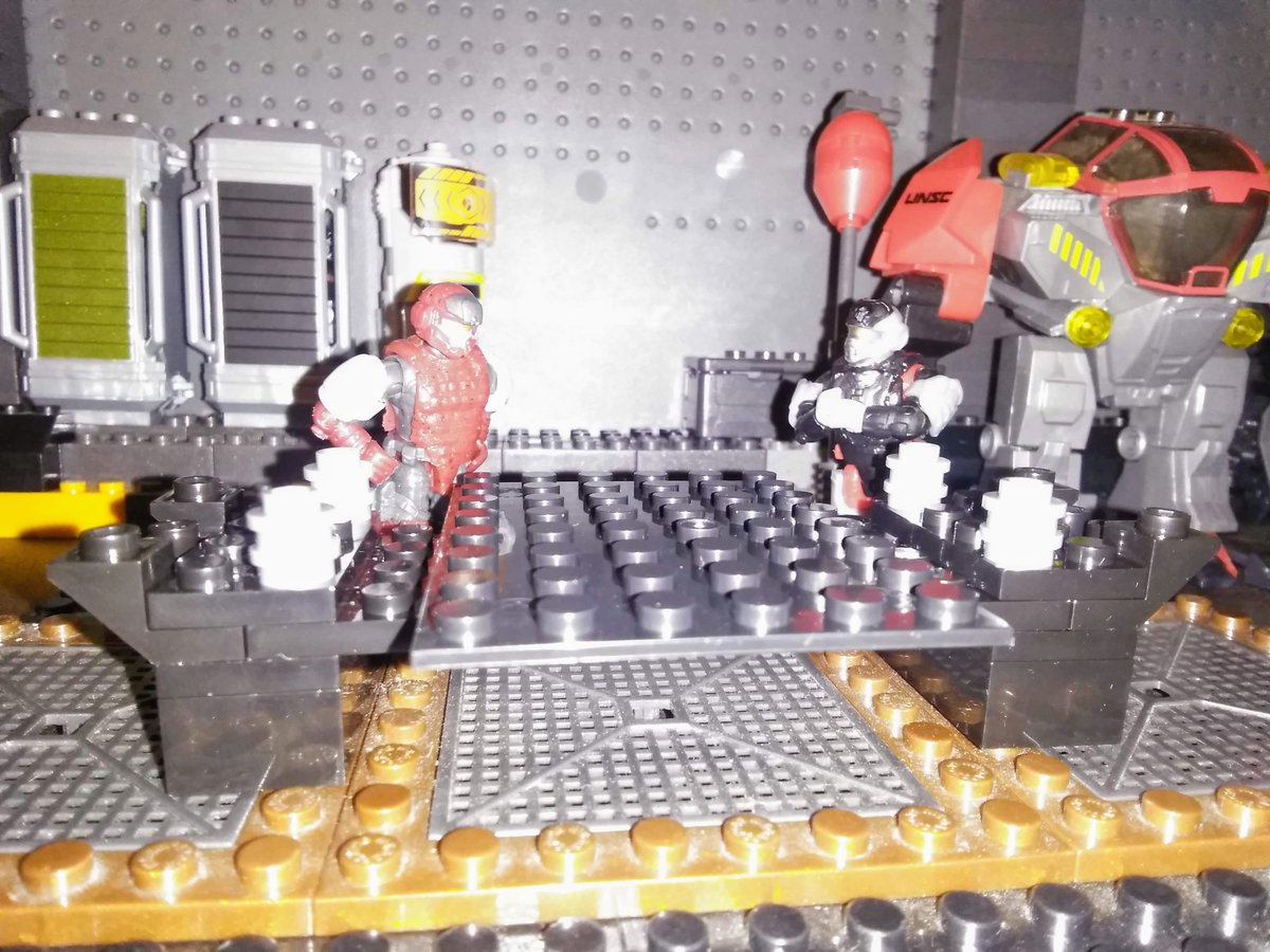 TheHaloDepot's tweet photo. Finally, the depot got an order they have a lot of experience with. #Hale #MegaBloks #BrickOn https://t.co/F2CQB2sk0R