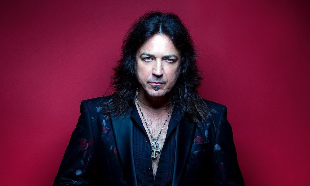 PowerofMetalcl's tweet photo. Mientras esperamos la llegada de @Stryper junto a @NarniaTheBand y @TedTourniquet, los dejamos con un adelanto del nuevo disco solista de @MichaelhSweet - https://t.co/tJHHul0X3e
#Stryper #StryperenChile #StryperenChile2019 #Narnia #Tourniquet #Metal #Heavymetal #PowerMeta... https://t.co/ur2bz40KiU