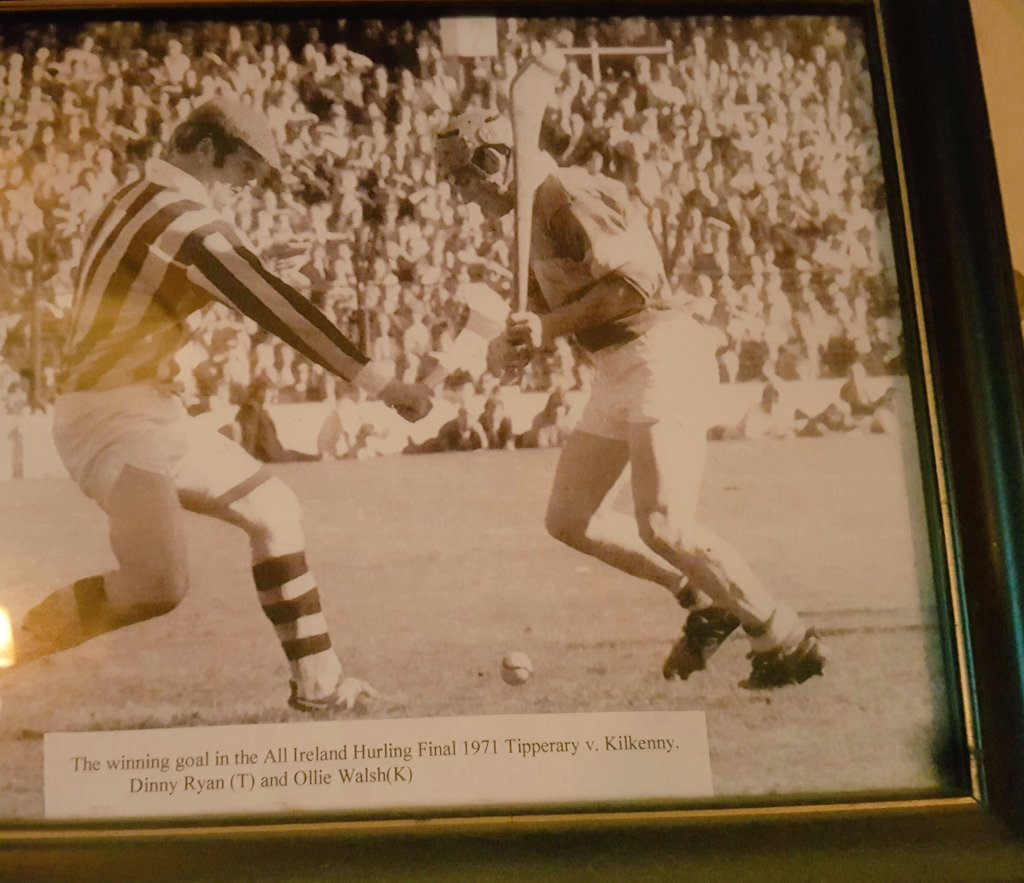 StephenGleeson_'s tweet photo. "Terrierlike" is how d great Micheal O Hehir described Dinny Ryan!! 

Timeless pic of his winning goal for Tipp v Kilkenny in the 1971 All Ireland is on d wall in Chaplins pub, Dublin. 
A great hurling time whilst spent chattin to his bro Tommy! #SeanTreacys #GAA #Hurling https://t.co/7hXBnjX6QZ