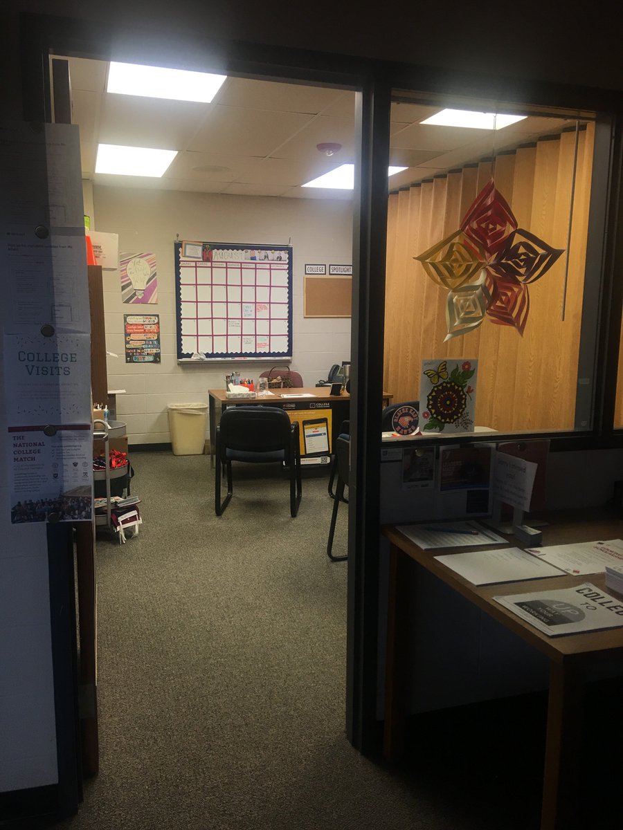 OEadviser's tweet photo. Welcome back, Hawks! Come see me in the library whenever you want to talk post-secondary pathways, or if need help with the ACT registration, college applications, scholarships, or the FAFSA! https://t.co/YHisBPVBqS