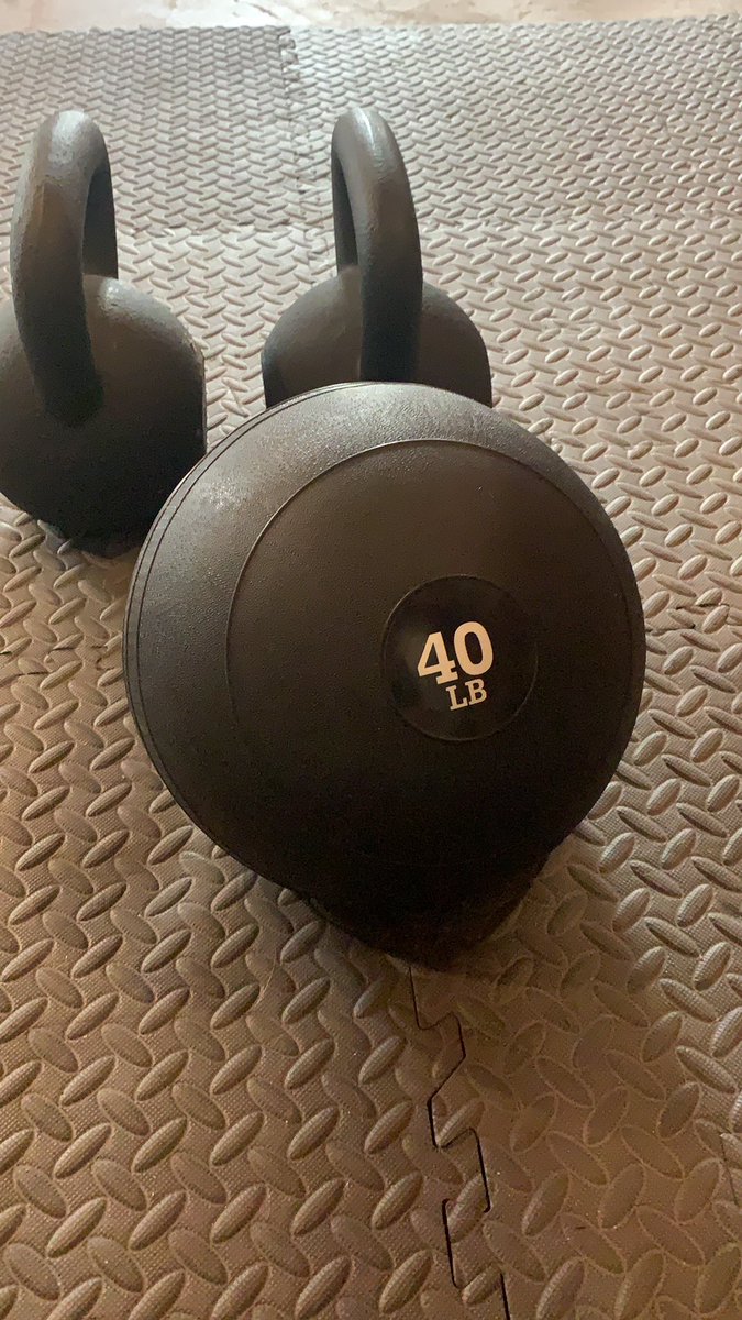 Today’s Fun: 4x4 Minute AMRAPs - 10 Cal Assault Bike 10 Ball Slams @ 40lb ball- 2x 200M double KB front rack farmers walk@ 50lb KBs - 1/2 mile or so jog to finish it up. #DontLeaveMeBehind <a href="/dawnmarcaccio/">Dawn Marcaccio</a> <a href="/MissSPants/">MissSassyPants</a> @StephBlack12 @dthach84