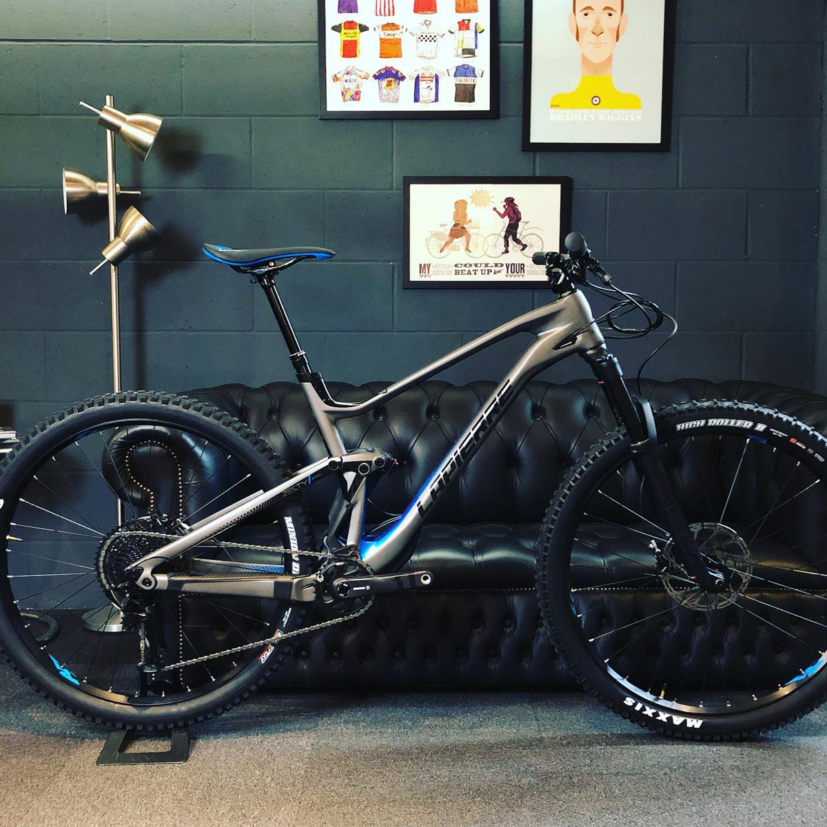 Lapierre Zesty AM 5.0

In stock and ready to ride

Size Large

Comes with a 2 year service plan

Finance Available

Was £3,199 Now £2999