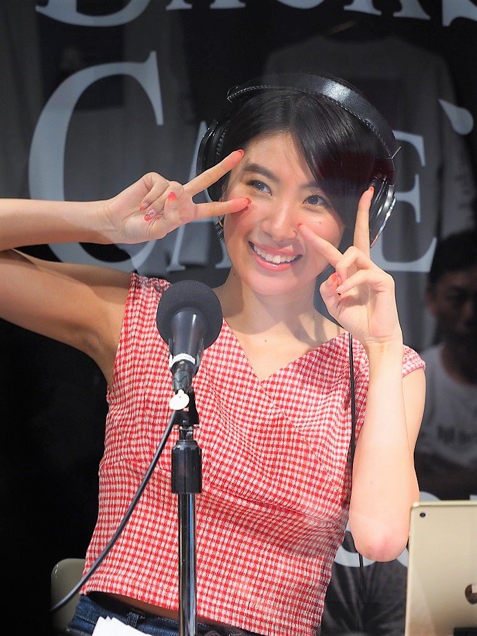 hiro_1218_201's tweet photo. 2019/8/15
kolme (@callme_official )
早坂香美さん
秋元瑠海さん
富永美杜さん
GIRLS A GOGO@原宿 BackStage Café Studio
毎週木曜18時~19時で放送中。
#kolme #BSCラジオ #ガルゴー #富永美杜 #MIMORI #kolme_photo #hellokolme https://t.co/9wRnqwEsVp