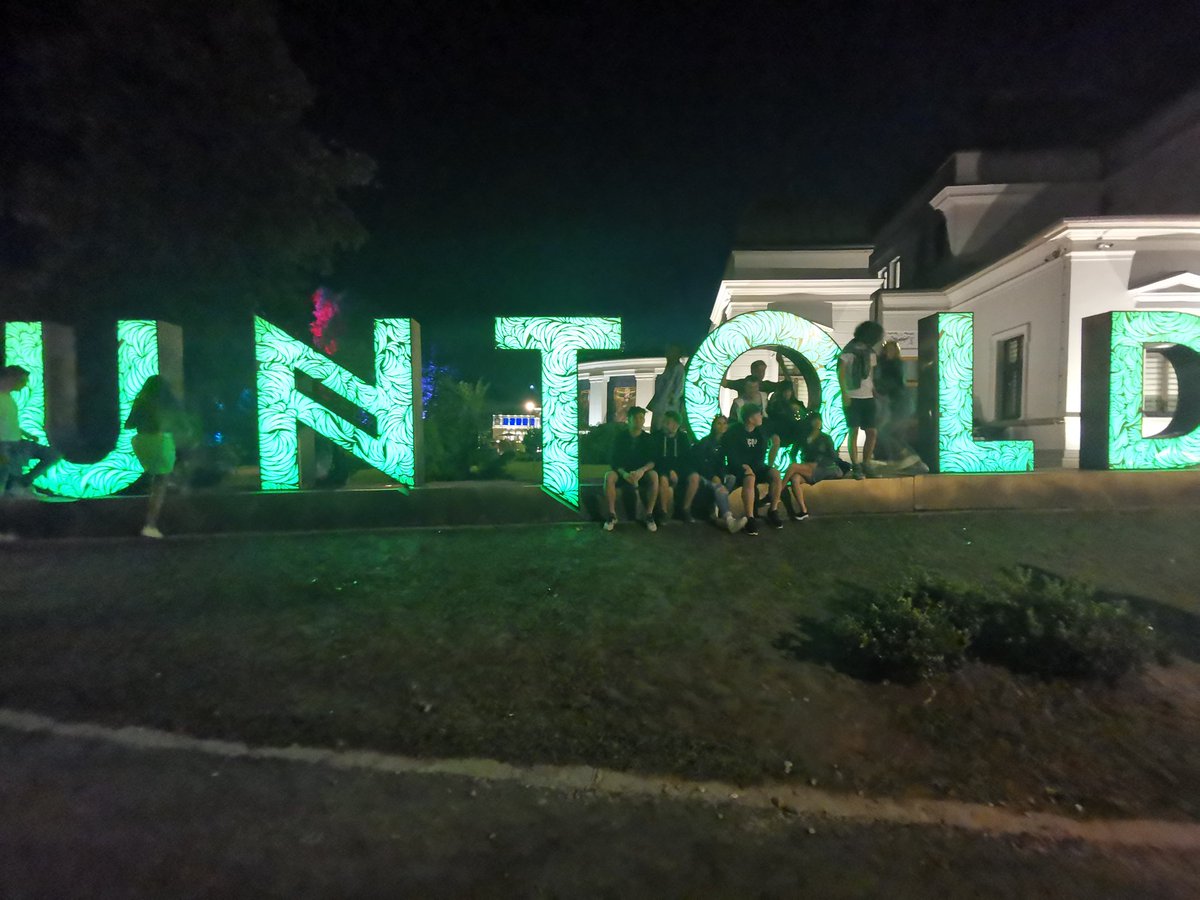 LauraDJsArena's tweet image. #UntoldMagic ❤️🇹🇩