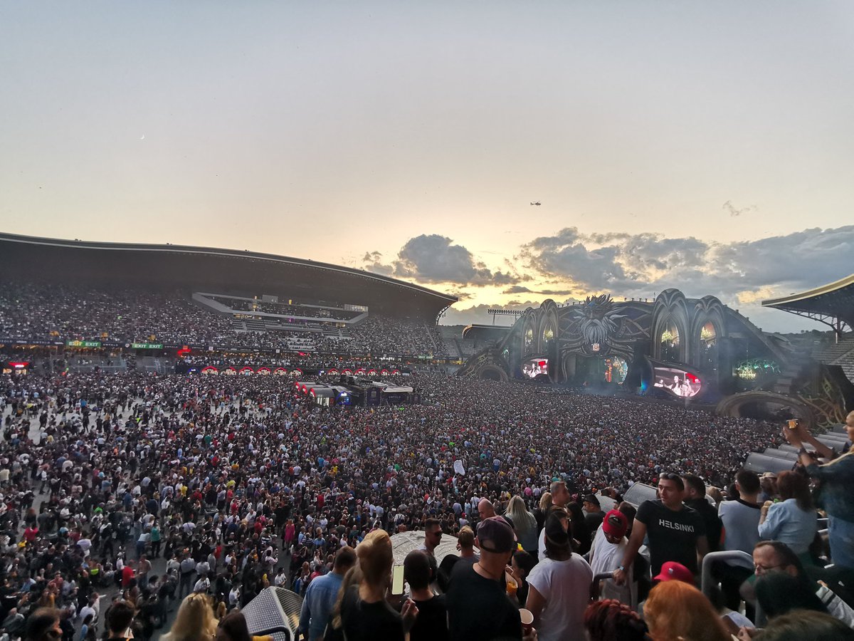 LauraDJsArena's tweet image. #UntoldMagic ❤️🇹🇩