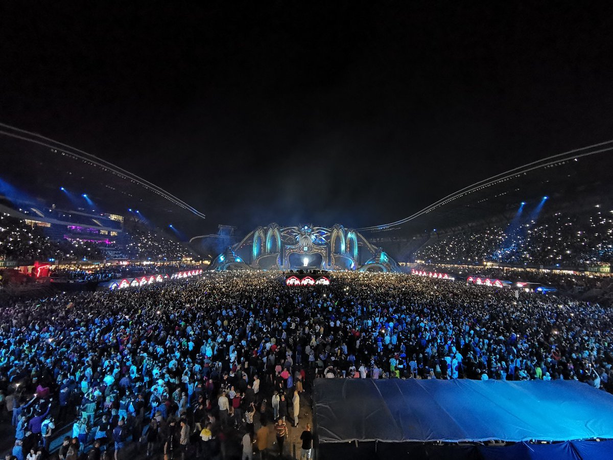 LauraDJsArena's tweet image. #UntoldMagic ❤️🇹🇩