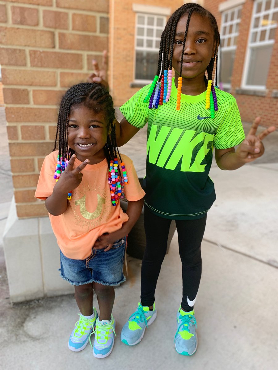 My_Tweet_Fat's tweet image. Is it 2:30 yet? 🧡💚💙
#SchoolFlow