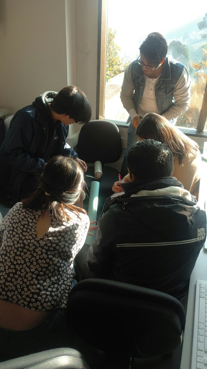 El_ProfesorH's tweet photo. Hoy presentamos: "Máquina de Rube Goldberg para dummies - Vol. 1"
#ProyectoInteractivoPOLI https://t.co/IjRF0UUMwg