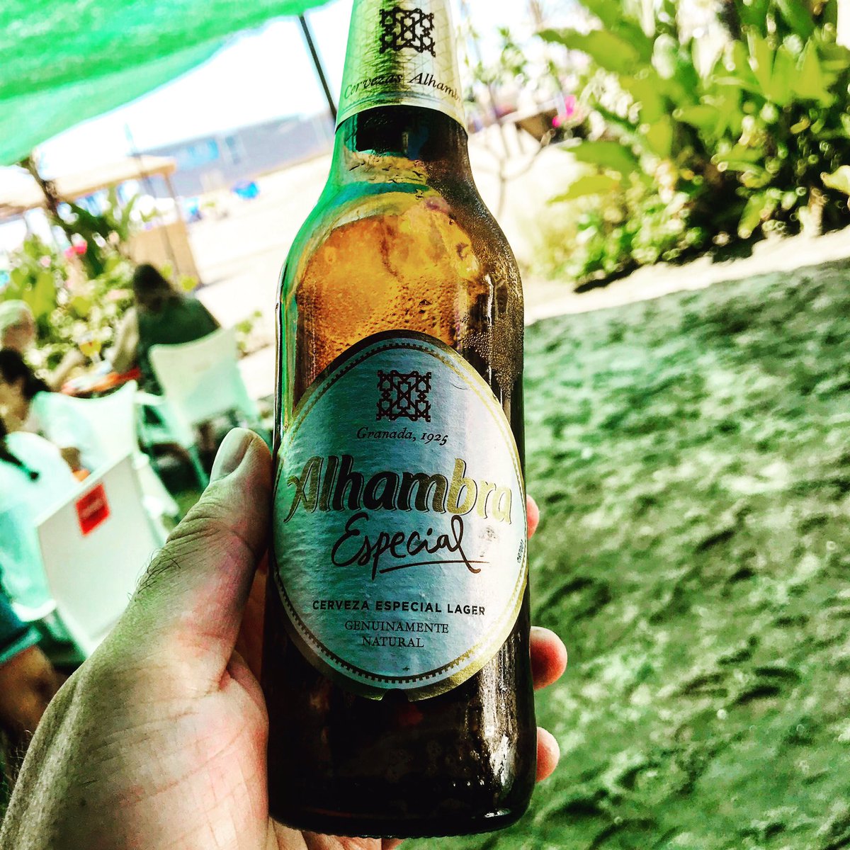 mneudecker's tweet photo. Hoy es #15deAgosto #veranototal #Verano2019 #chiringuito 🌴🍻 https://t.co/fwt4hel11E