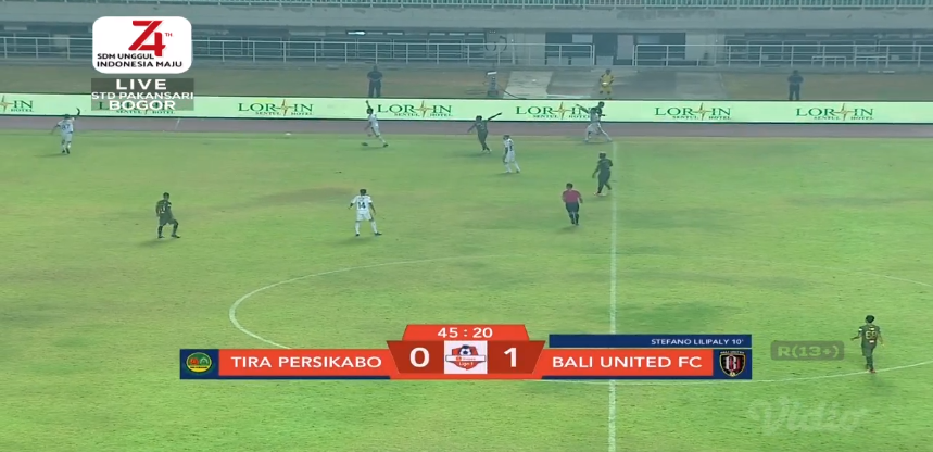 Indosiar's tweet photo. @pstni_official @BaliUtd Babak kedua telah dimula! Apakah @pstni_official berhasil membalikan keadaan?
@pstni_official 0 vs 1 @BaliUtd
#ShopeeLIGA1
#PSTIRADay
#BaliUnitedDay https://t.co/doDQzjh9qr