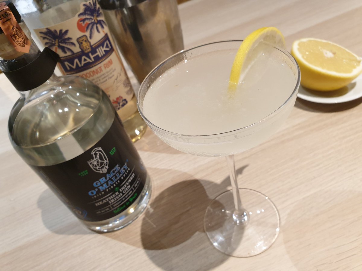 GabyGuedezH's tweet photo. Named after the quintaessential pirate adventure, "Treasure Island" is a #CocktailRecipe that combines the Irish botanicals explored by Grace O'Malley Heather Infused Irish Gin with the tropical notes of coconut rum 👉 https://t.co/GGd6jKTyVs #TMLG https://t.co/cNzOQ0ethJ