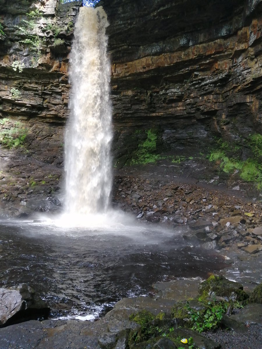 k3lly_l's tweet photo. #wateraid #rotakids #hindertonrocks @hindertonschool @hardrawforce #Yorkshire Rehide far and wide https://t.co/Ozs34yx6vq